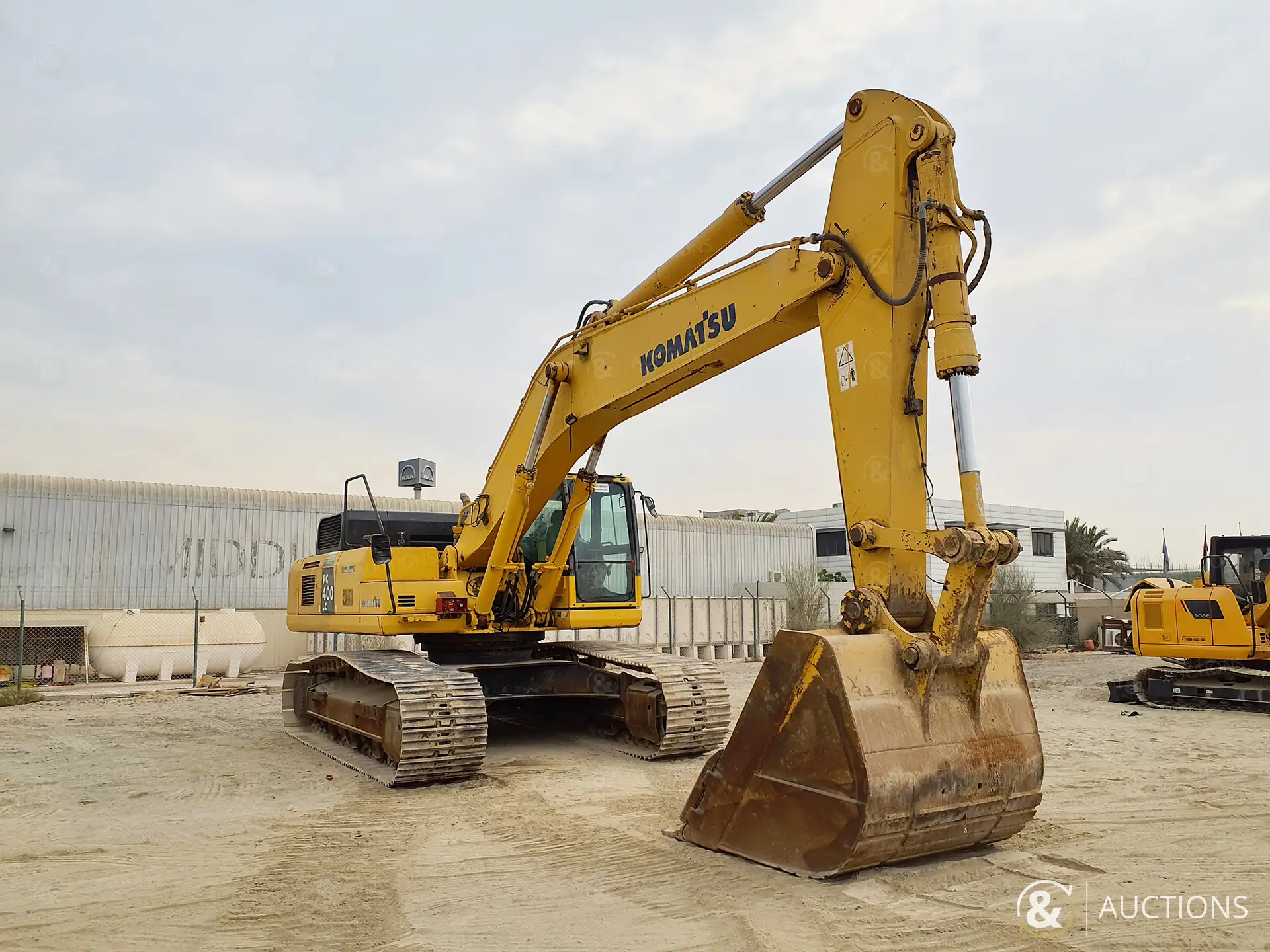صورة ل حفارات 2018 كوماتسو PC400LC-8R