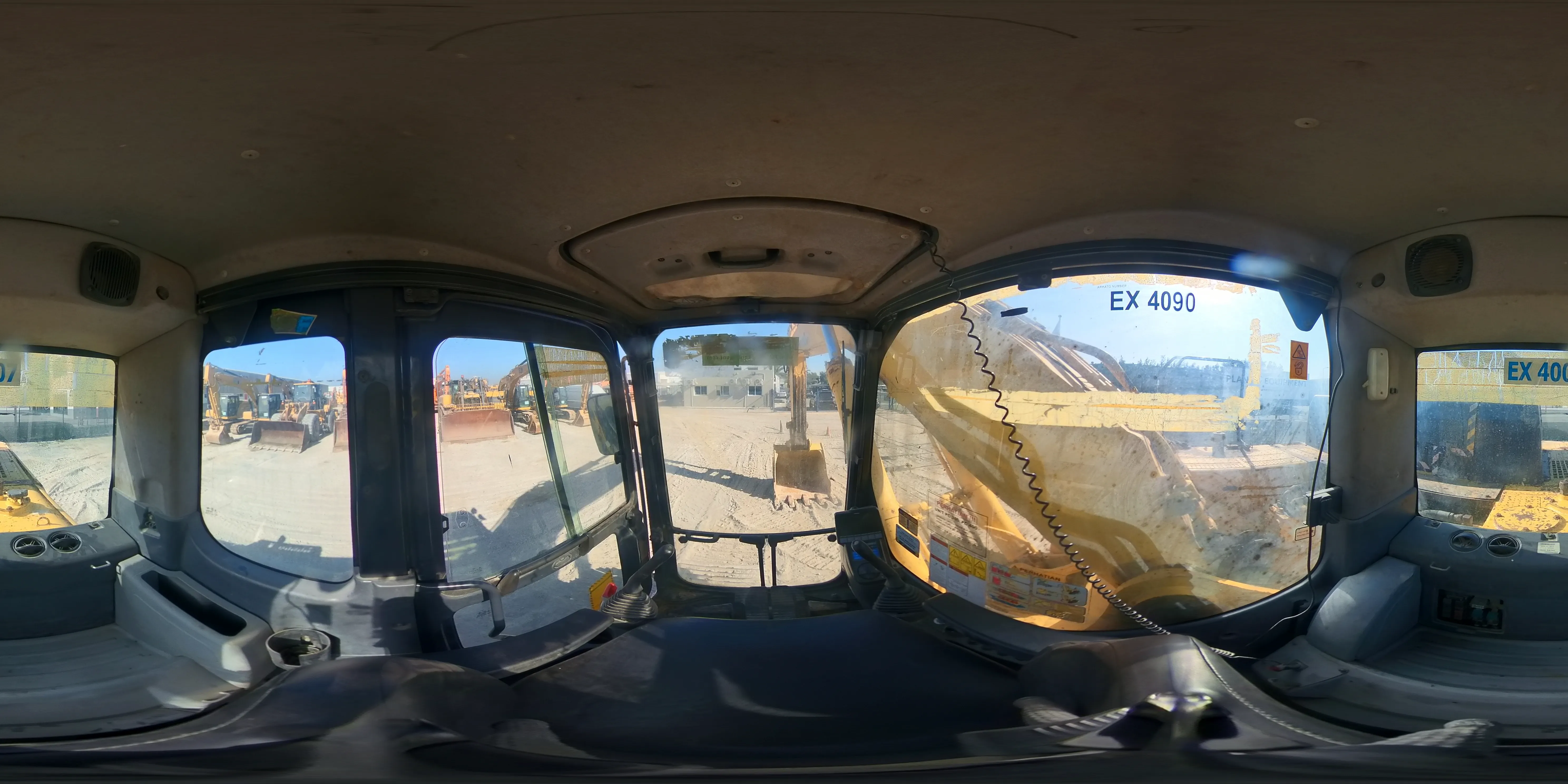 2017 كوماتسو PC400LC-8R-46812029