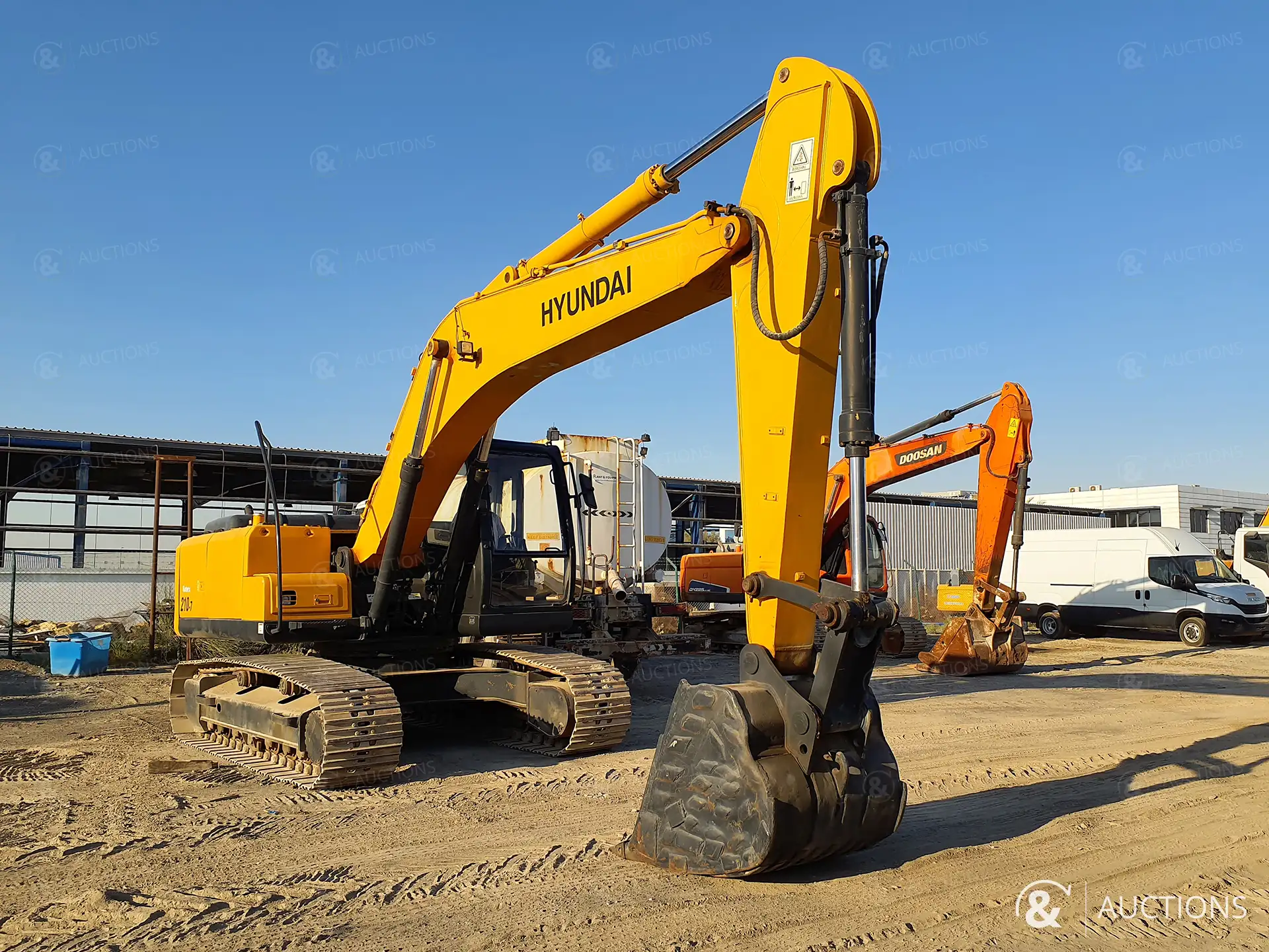 Image de PELLETEUSES SUR CHENILLES 2017 Hyundai R210