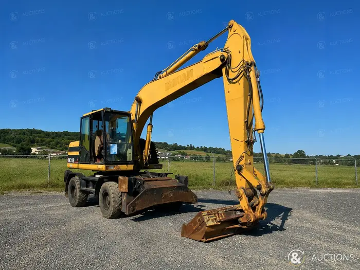 2000 Caterpillar M318-cover-image