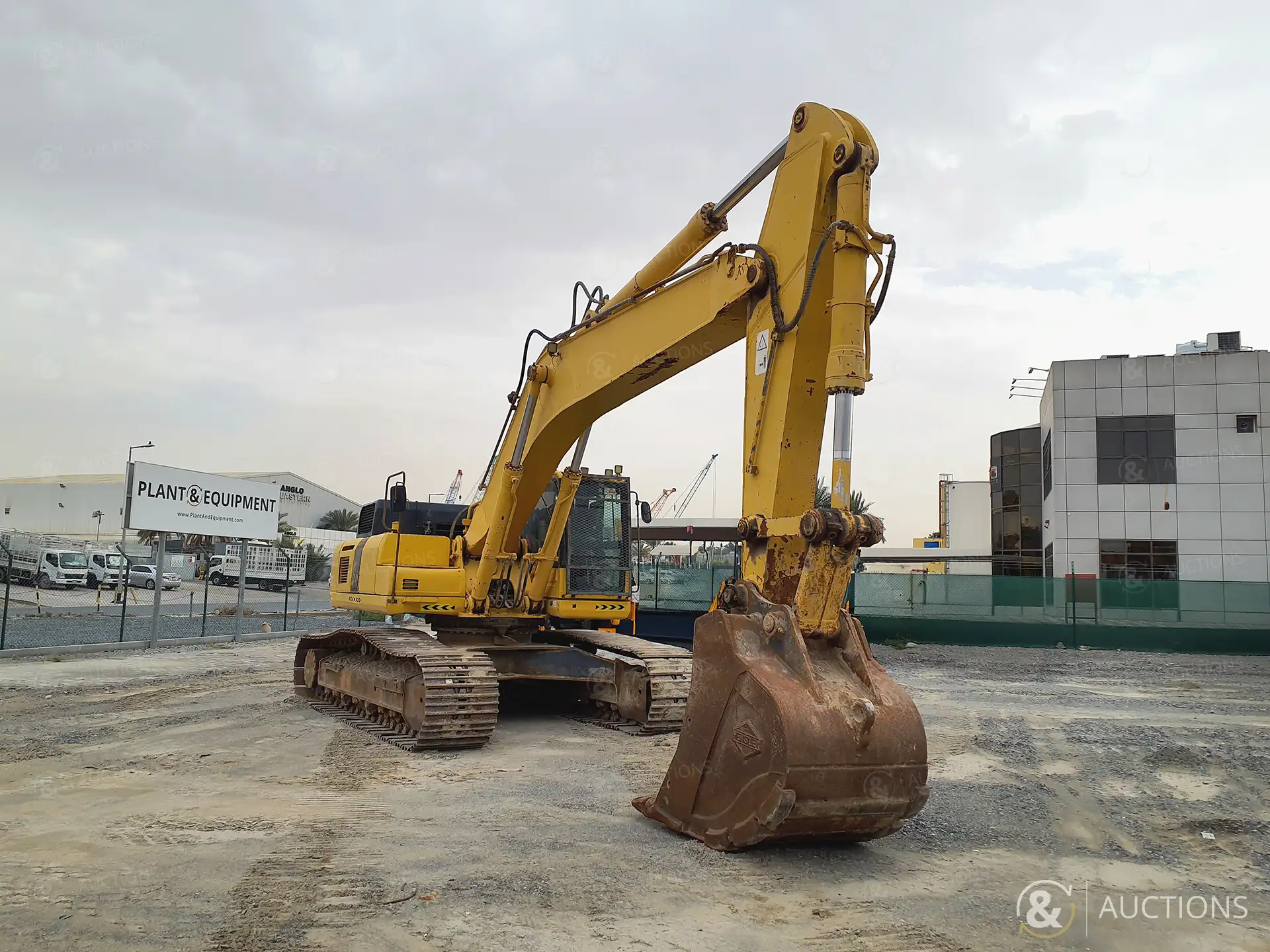 Image for TRACKED EXCAVATORS 2011 Komatsu PC400LC