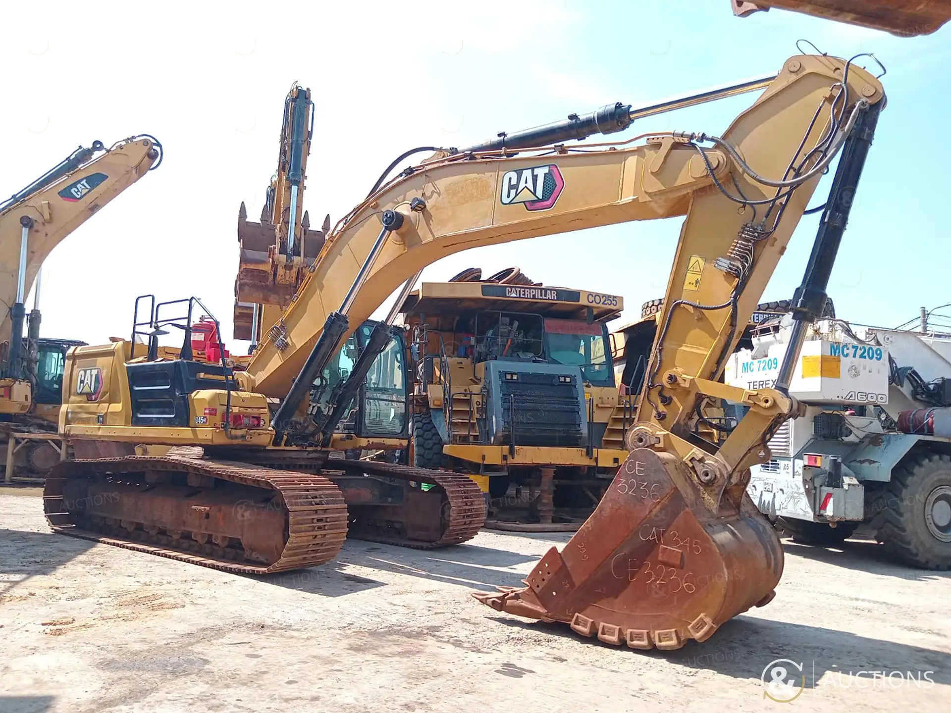 2022-caterpillar-345gc-1496482-cover-image