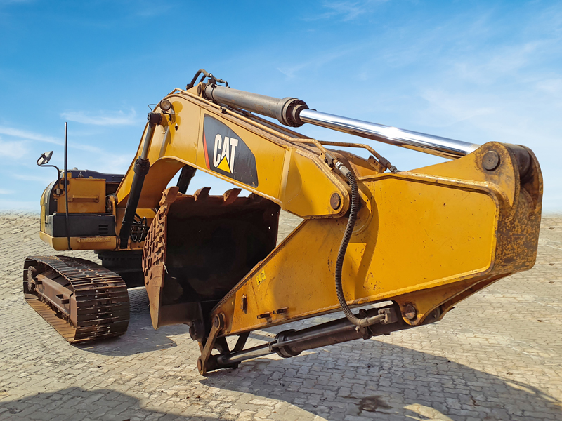 2015 كاتربيلر 320D2-cover-image